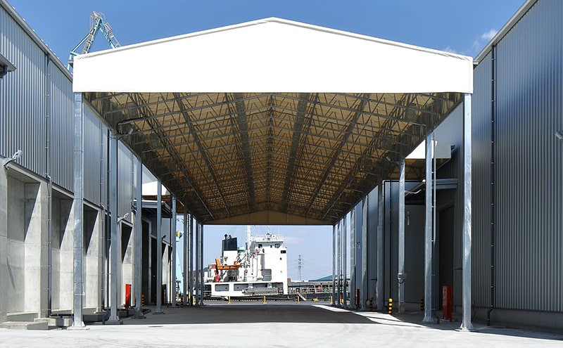 屋根のみの上屋テント