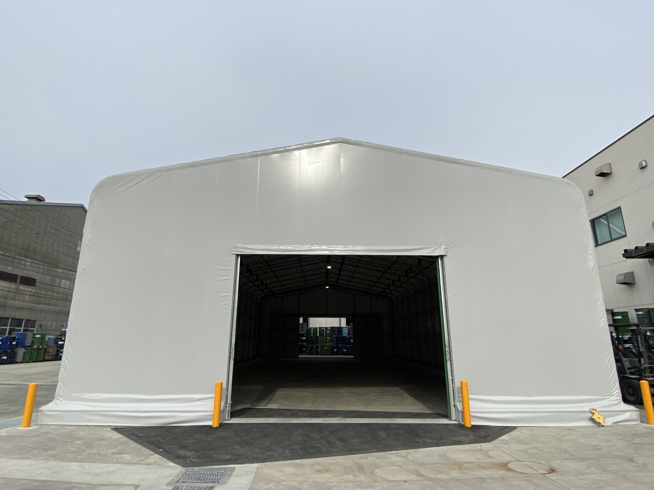 不燃物保管用テント倉庫（TAKシートハウス）